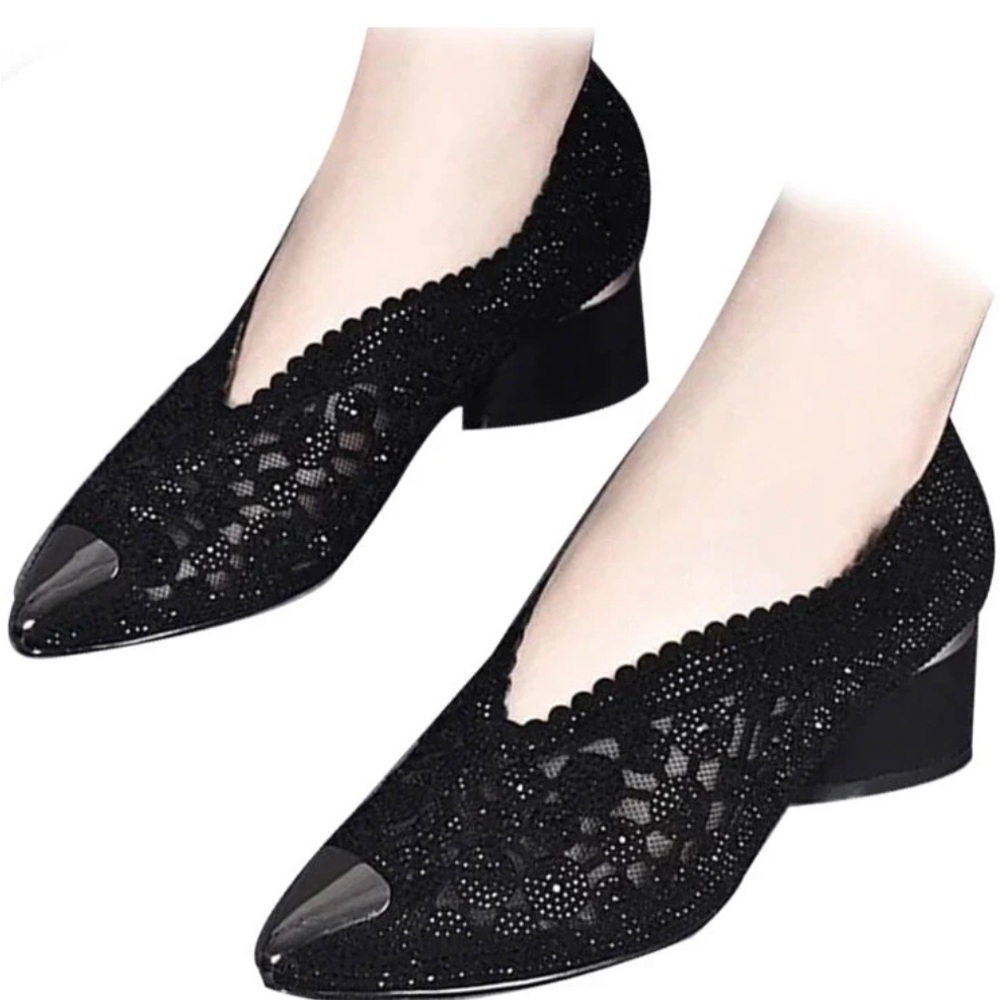 Black Mesh pumps